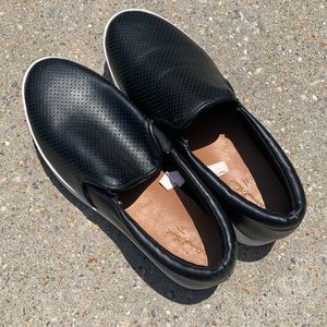 Black Platform Shows